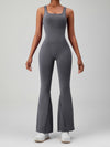 ZASUWA Female Backless Scrunch Bum Flare Jumpsuit