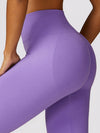 ZASUWA Female Flare Scrunch Bum High-waisted Seamless Hip-lift Pants