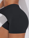 ZASUWA Female V-shape Waist Scrunch Bum Spandex Gym Booty Shorts