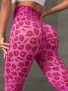 ZASUWA Female “Heart Leopard Print” Scrunch Bum Leggings