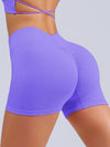 ZASUWA Female Deep V Back Scrunch Bum Seamless Shorts