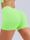 ZASUWA Female Deep V Back Scrunch Bum Seamless Shorts