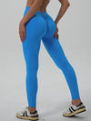 ZASUWA Female Seamless Deep V Back Scrunch Bum Leggings