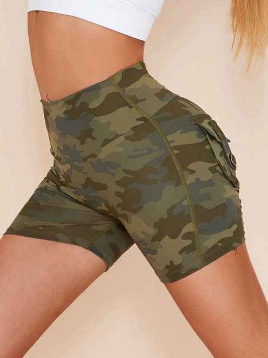 ZASUWA Female Camouflage Scrunch Butt Spandex Gym Cargo Shorts