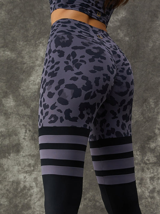 ZASUWA Female Leopard Print Scrunch Bum Leggings