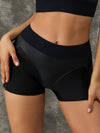 ZASUWA Female Fly Eye PU Hip-lift Spandex Gym Booty Shorts