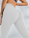 ZASUWA Female Scrunch Bum Deep V Back Leggings