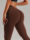 ZASUWA Female Deep V Back Scrunch Bum Yoga Leggings