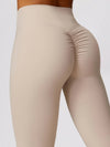 ZASUWA Female Scrunch Bum High-rise Fitness Leggings